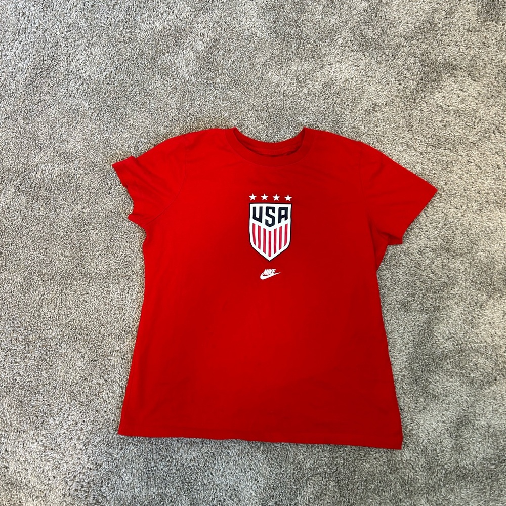 USWNT Nike Women's Crest T-Shirt - Red